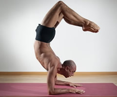 Vrschikasana- Raul Pilotti